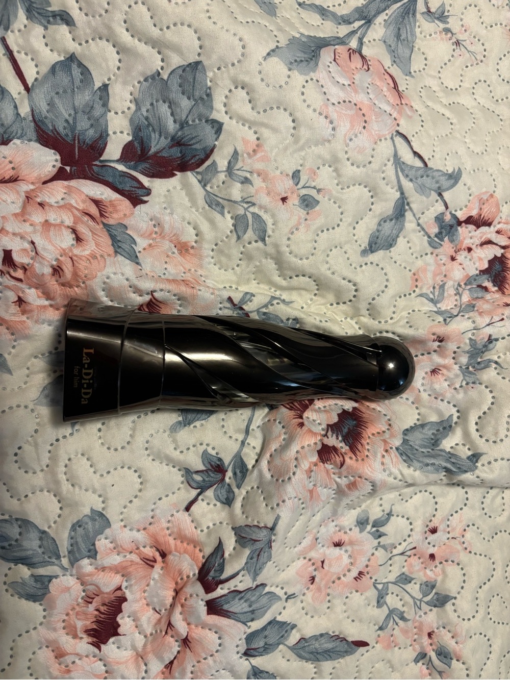 1/2 full LaDida Black Swirl Lipstick Case